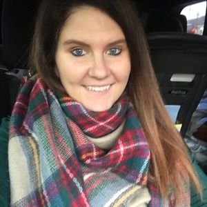 Meet your Posher, Erica